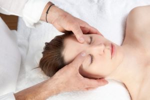 massage-therapy-for-headache-pain